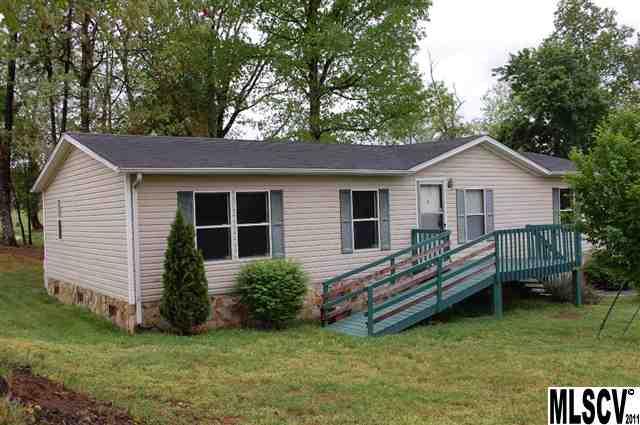 1915 Henry Smith Street Hickory NC 28601