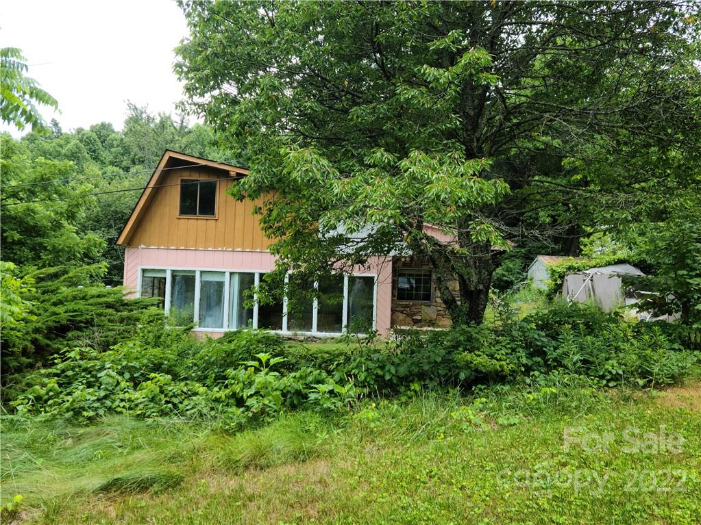 138 Owenby Cove Road Fairview NC 28730