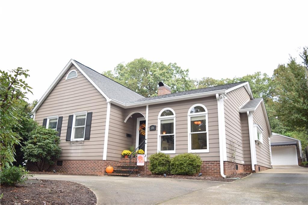 136 8th Avenue Nw Hickory NC 28601