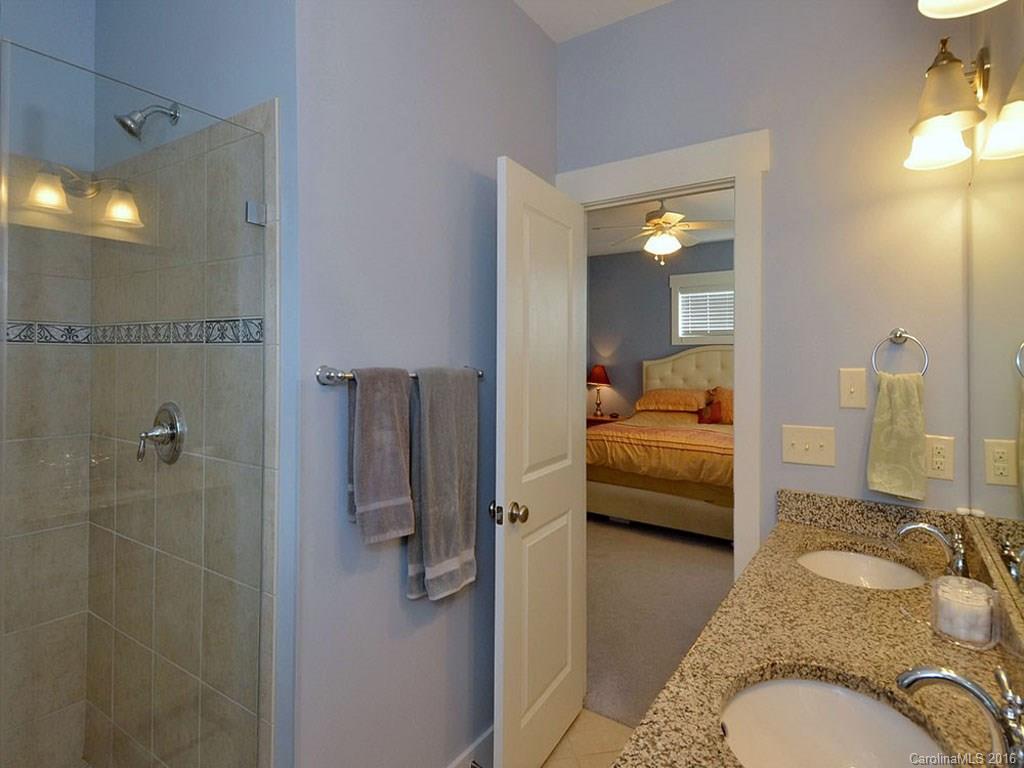 18 Byrdcliffe Lane Asheville NC 28805
