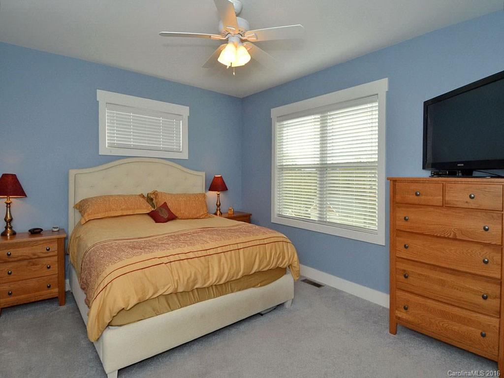 18 Byrdcliffe Lane Asheville NC 28805