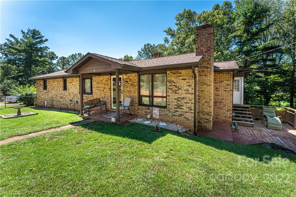 15 Gaddy Road Weaverville NC 28787