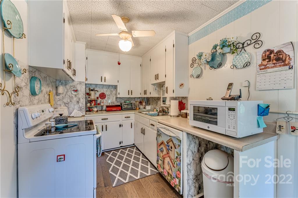 15 Gaddy Road Weaverville NC 28787