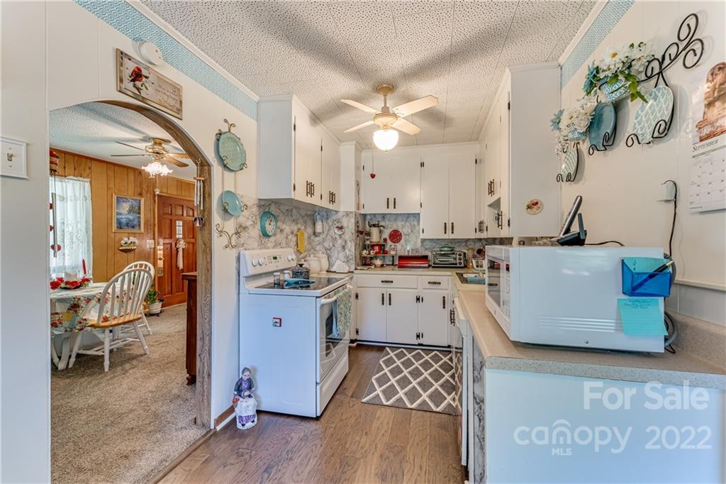 15 Gaddy Road Weaverville NC 28787