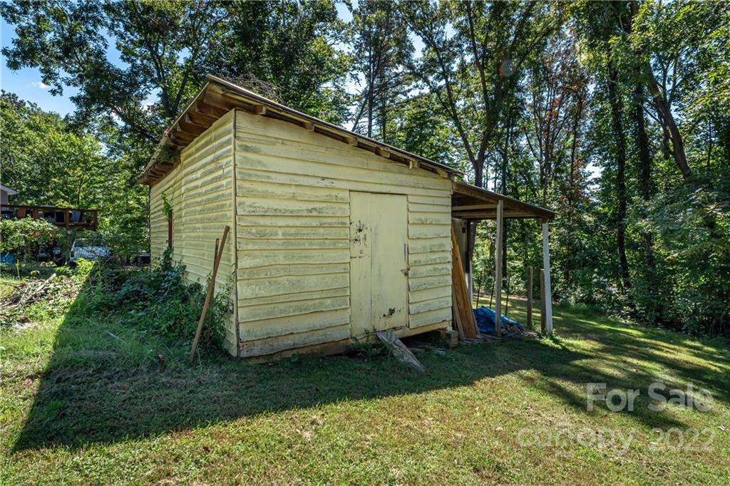 15 Gaddy Road Weaverville NC 28787