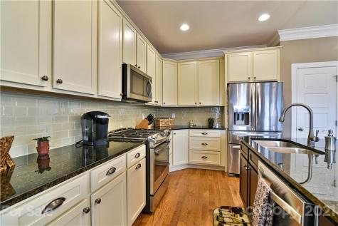 3 Leeds Lane Black Mountain NC 28711