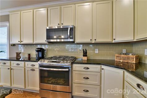 3 Leeds Lane Black Mountain NC 28711