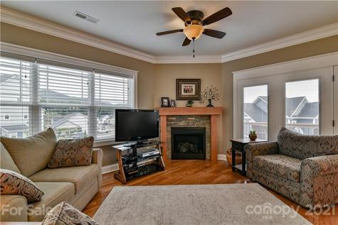 3 Leeds Lane Black Mountain NC 28711