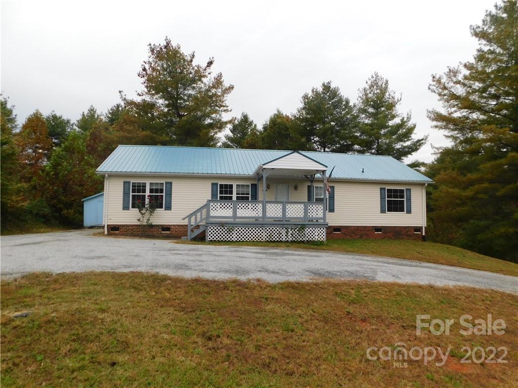 4267 Chinquapin Circle Lenoir NC 28645