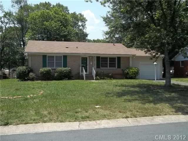 1916 Northbrook Drive Charlotte NC 28216