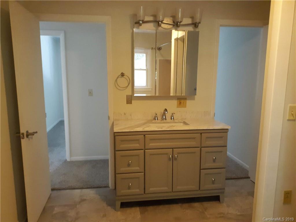 135 Fairview Heights Waynesville NC 28786