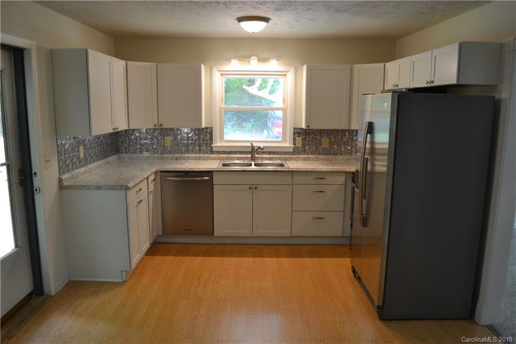 135 Fairview Heights Waynesville NC 28786