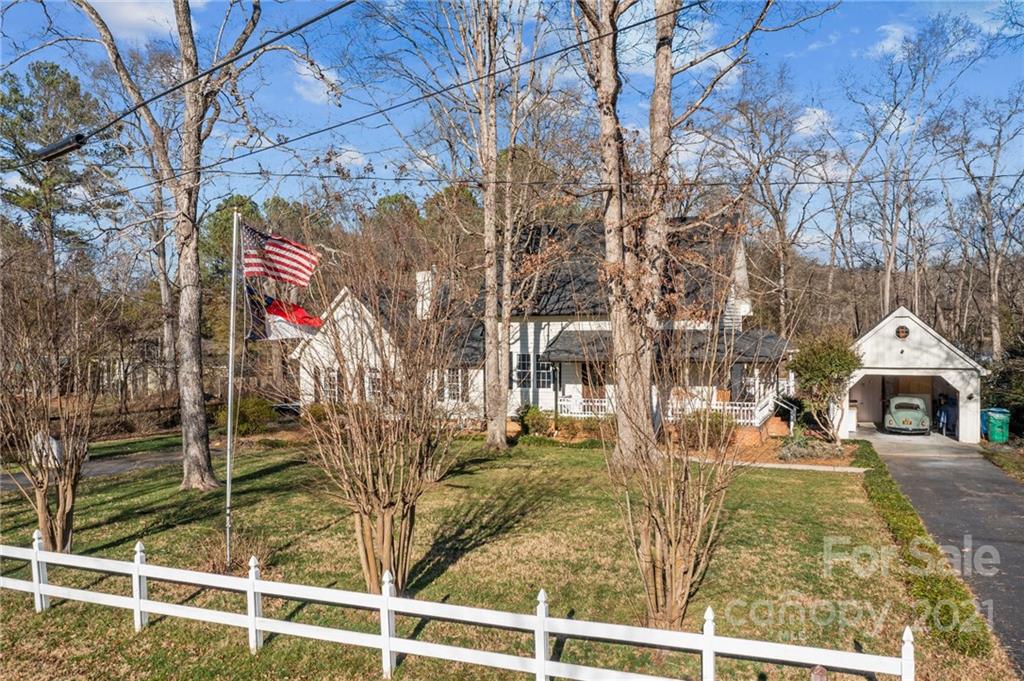 6256 Kings Drive Harrisburg NC 28075