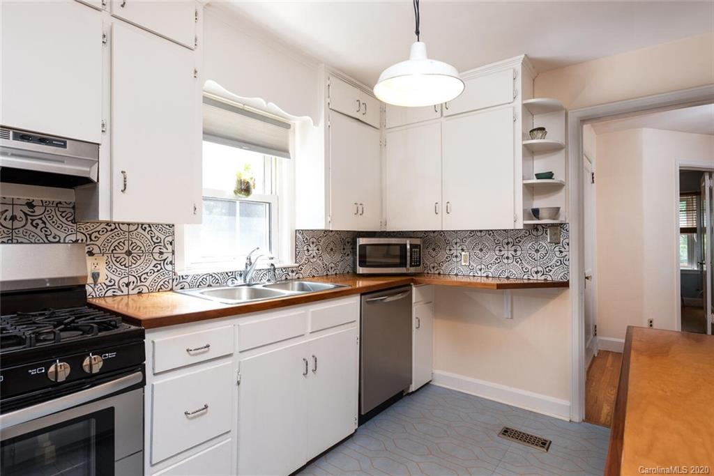 176 Sulphur Springs Road Asheville NC 28806
