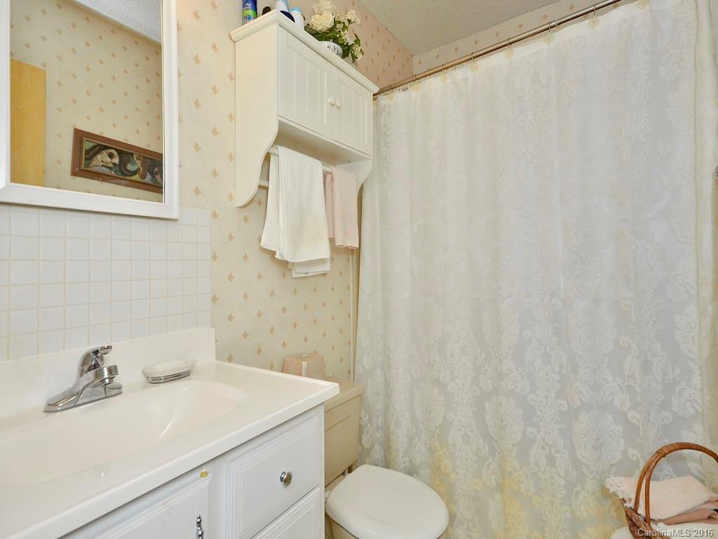 35 Wildwood Circle Fletcher NC 28732
