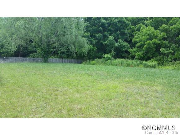 1042 Thorncrest Drive Fletcher NC 28732