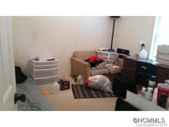 1042 Thorncrest Drive Fletcher NC 28732