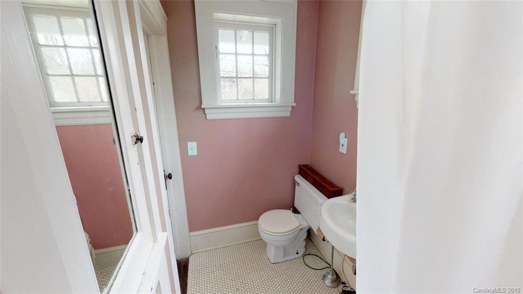 111 Annandale Avenue Asheville NC 28801