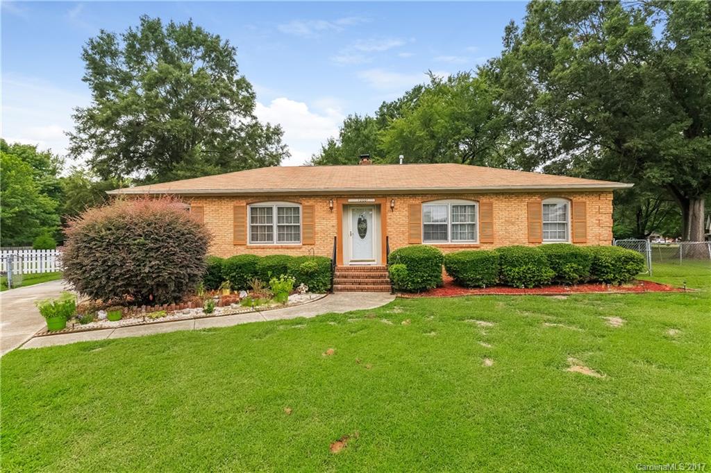 12001 Bonnie Blue Lane Charlotte NC 28273