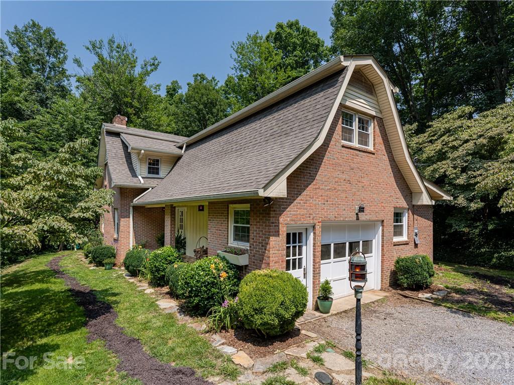 369 Sugar Hollow Road Fairview NC 28730