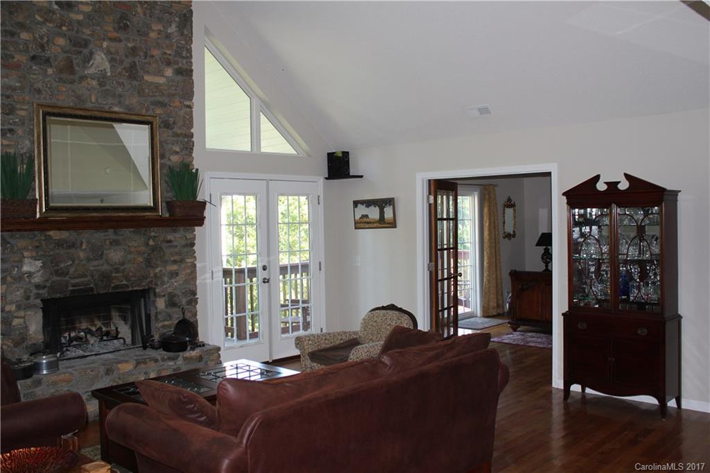 11 Hunter Kilby Road Swannanoa NC 28778