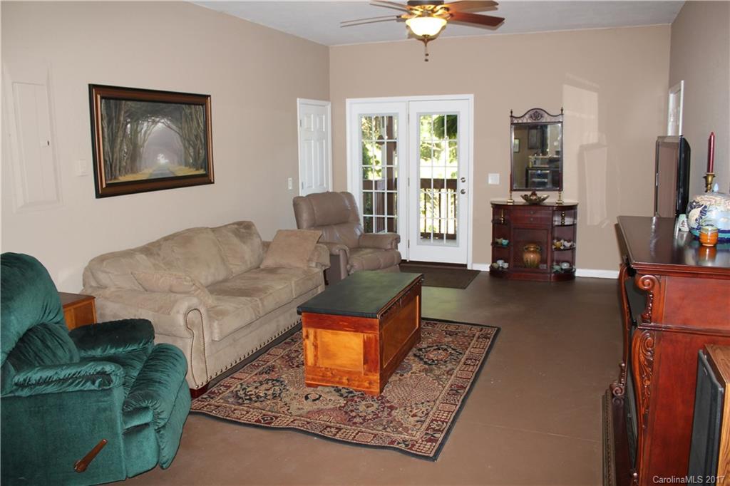 11 Hunter Kilby Road Swannanoa NC 28778