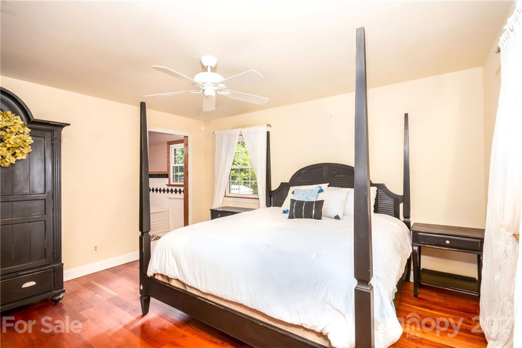 35 Mckinney Road Asheville NC 28805