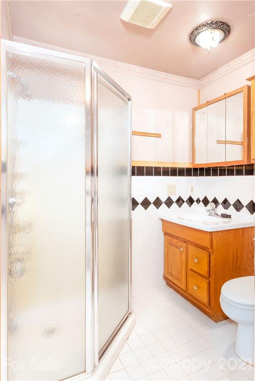 35 Mckinney Road Asheville NC 28805