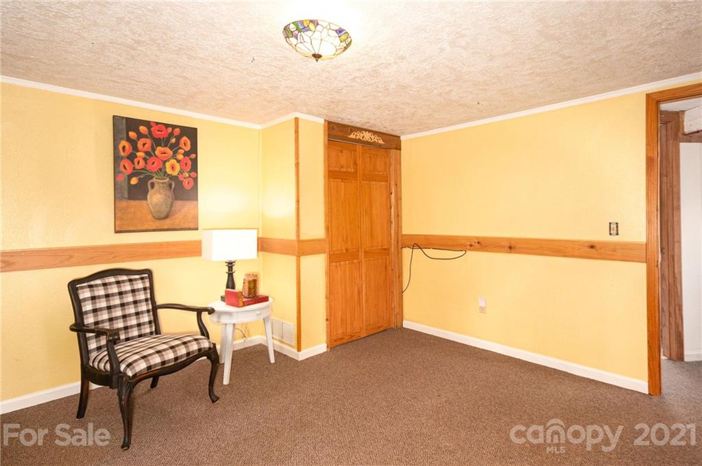 35 Mckinney Road Asheville NC 28805