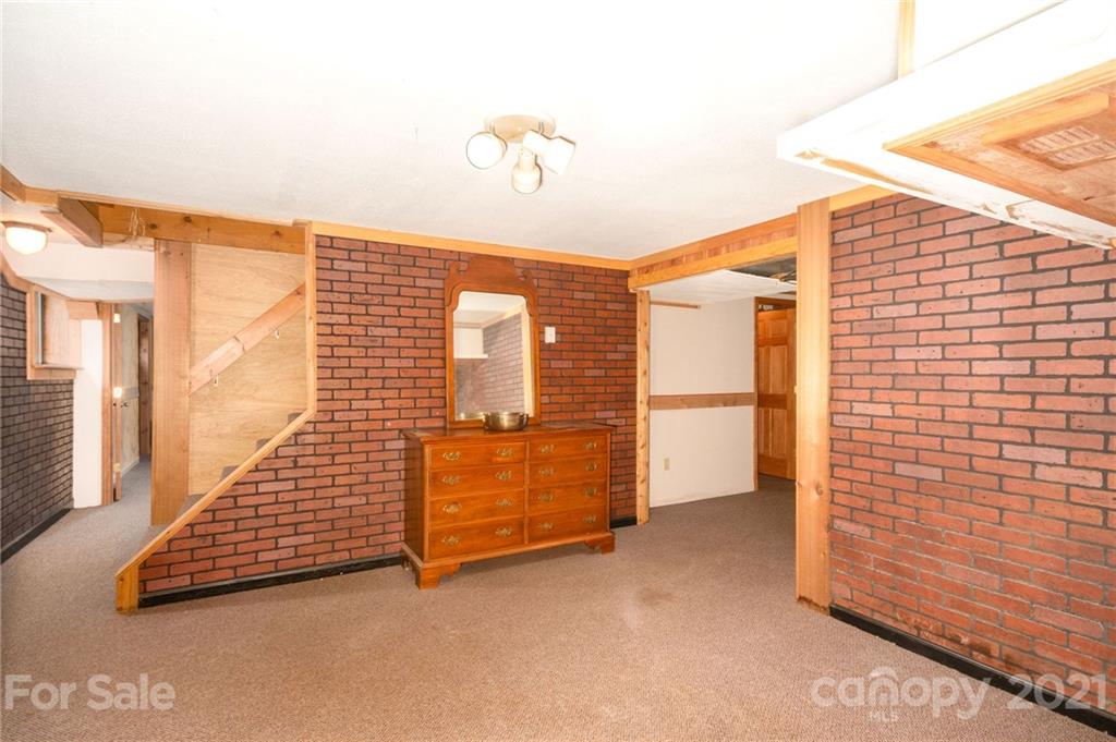 35 Mckinney Road Asheville NC 28805