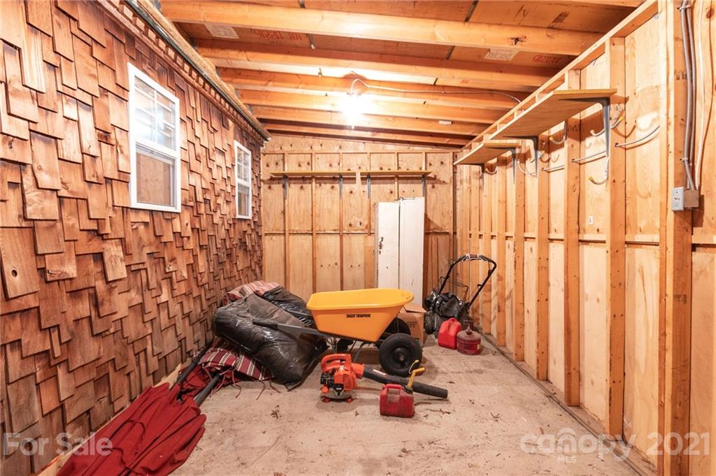 35 Mckinney Road Asheville NC 28805