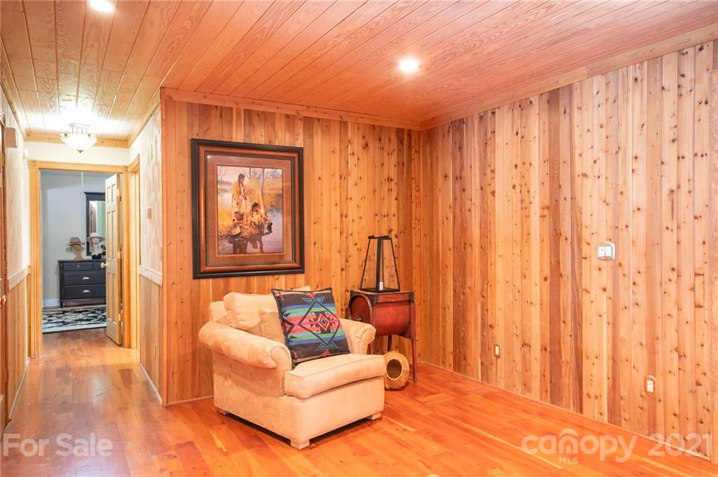 35 Mckinney Road Asheville NC 28805