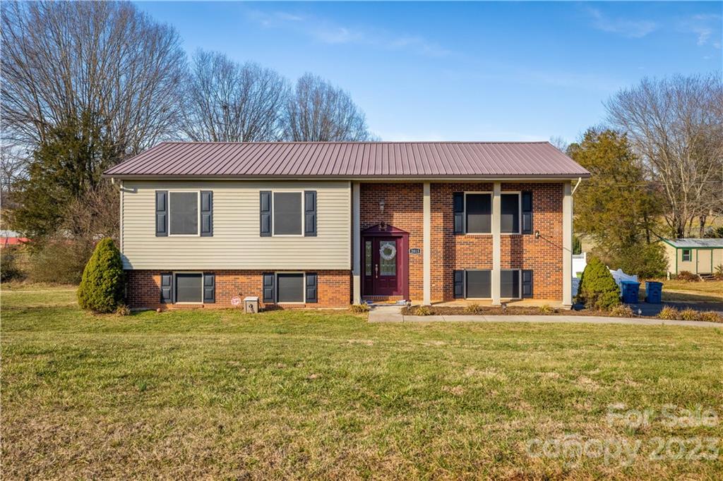 2015 35th Street NE Hickory NC 28601