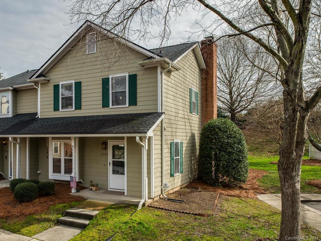 2747 Tiergarten Lane Charlotte NC 28210
