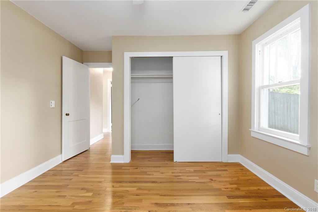 146 Brucemont Circle Asheville NC 28806