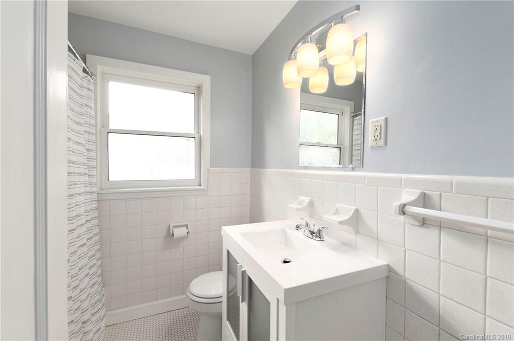 146 Brucemont Circle Asheville NC 28806