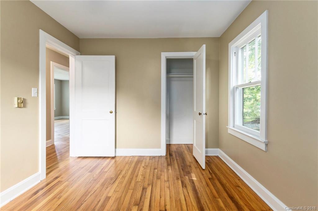 146 Brucemont Circle Asheville NC 28806