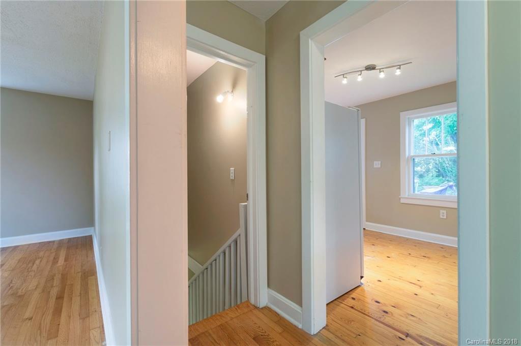 146 Brucemont Circle Asheville NC 28806