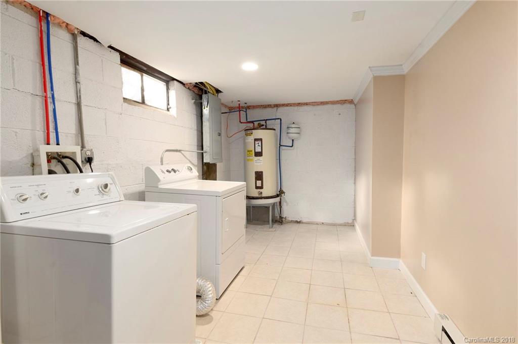 146 Brucemont Circle Asheville NC 28806