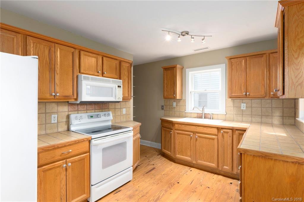 146 Brucemont Circle Asheville NC 28806