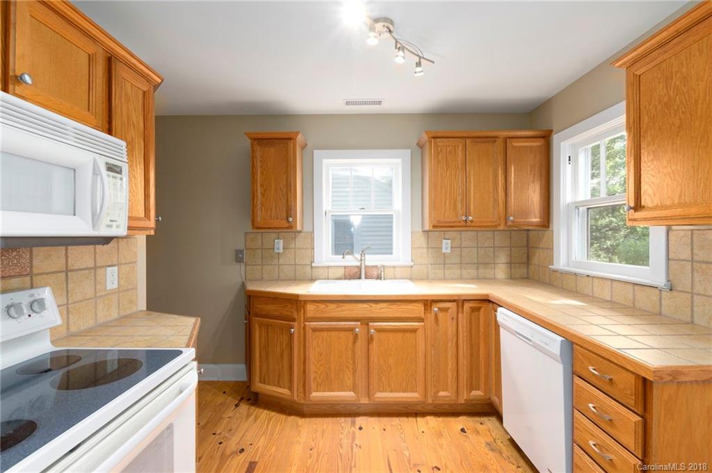 146 Brucemont Circle Asheville NC 28806