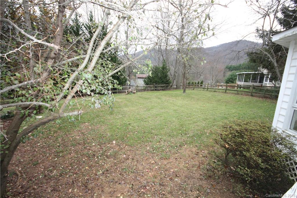 26 Forest Lake Drive Asheville NC 28803