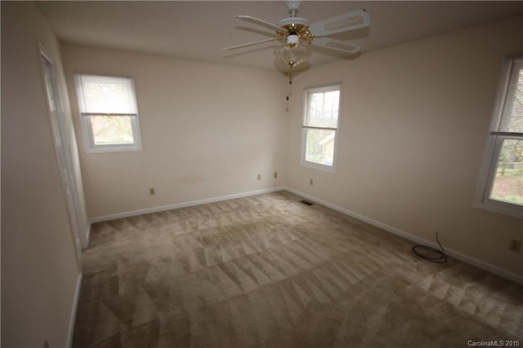 26 Forest Lake Drive Asheville NC 28803