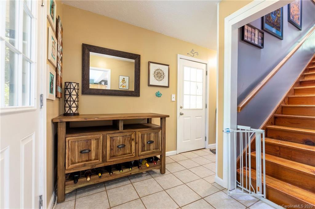 28 Wildwood Park Weaverville NC 28787