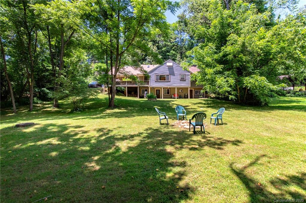 28 Wildwood Park Weaverville NC 28787