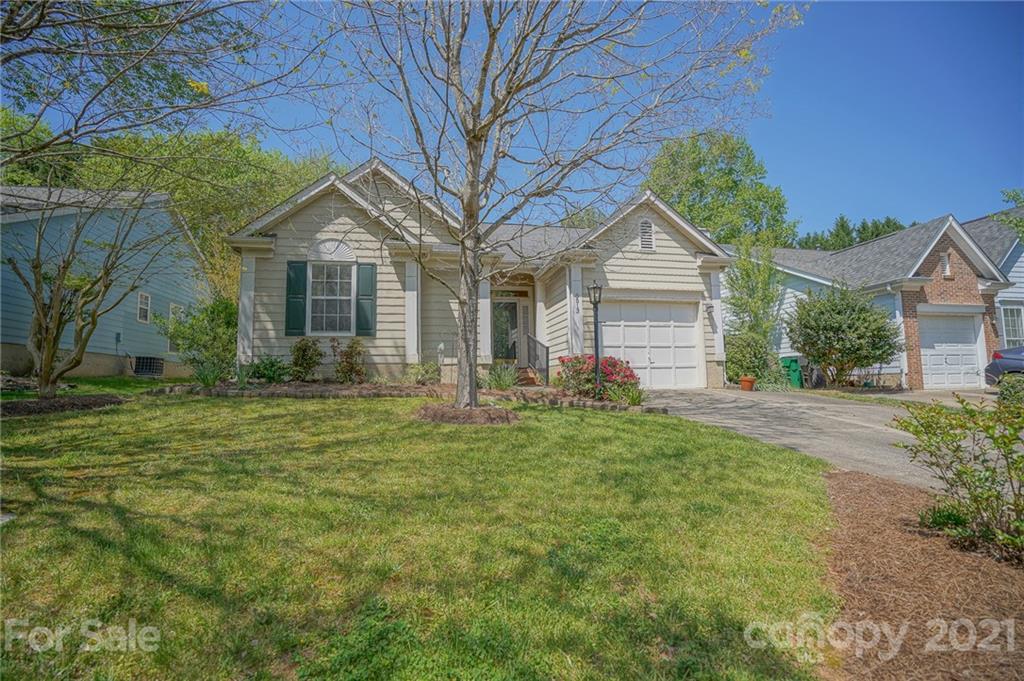8513 Lockerbie Lane Charlotte NC 28215