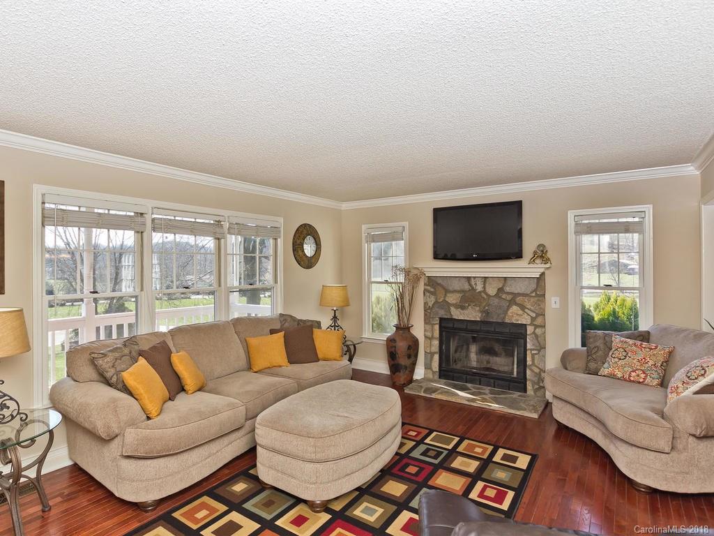 29 Driftwood Lane Mills River NC 28759
