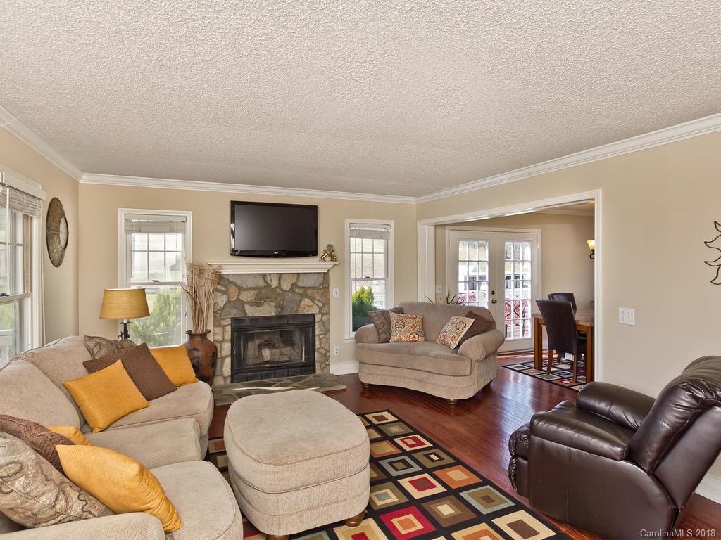 29 Driftwood Lane Mills River NC 28759