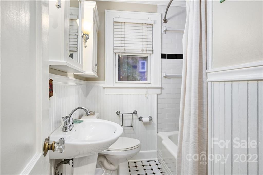 57 Lucerne Avenue Asheville NC 28806