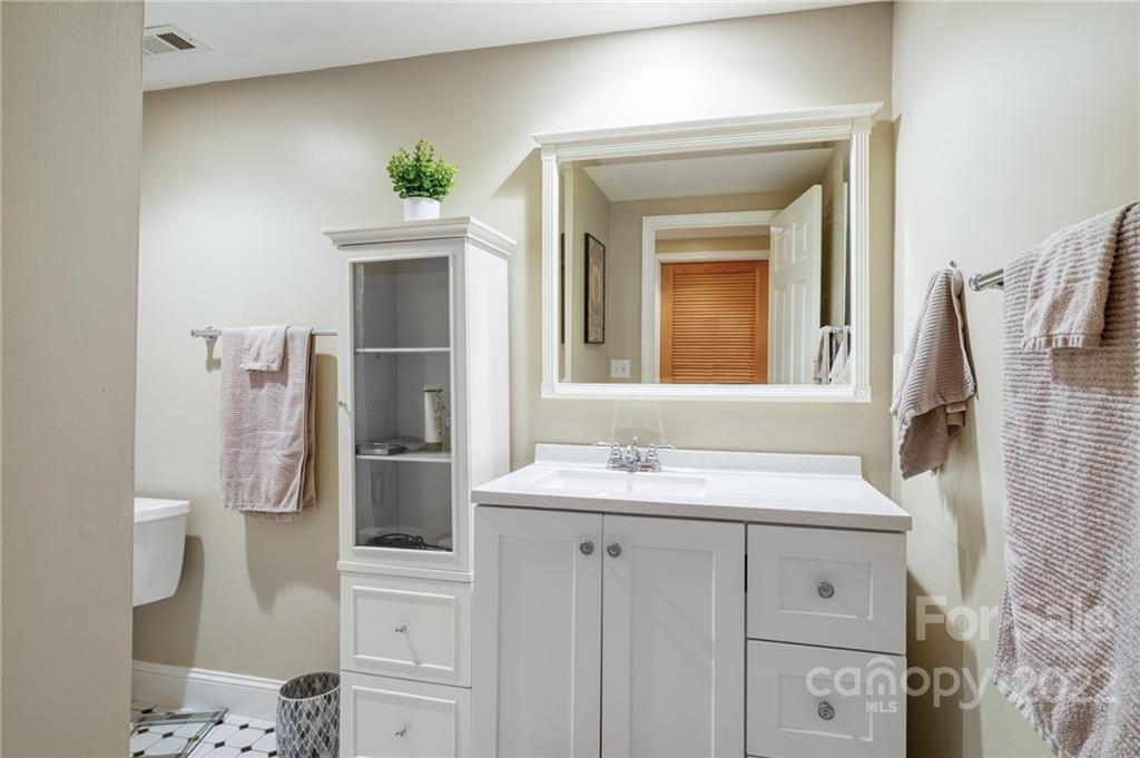 57 Lucerne Avenue Asheville NC 28806